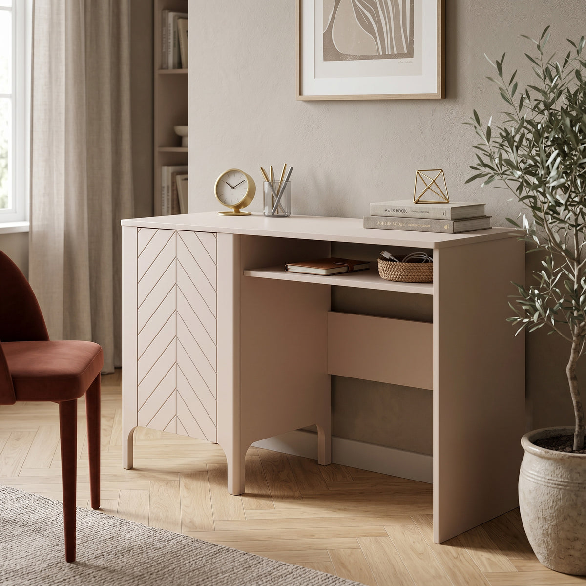 Bureau EKLIPSO 135x78 avec placard fermant à clé au style moderne, couleur cachemire – dans un aménagement intérieur | Pillovely