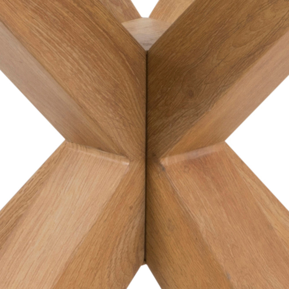 Stela Round Glass Dining Table 119x76 cm, Modern Style – close-up of details and texture
