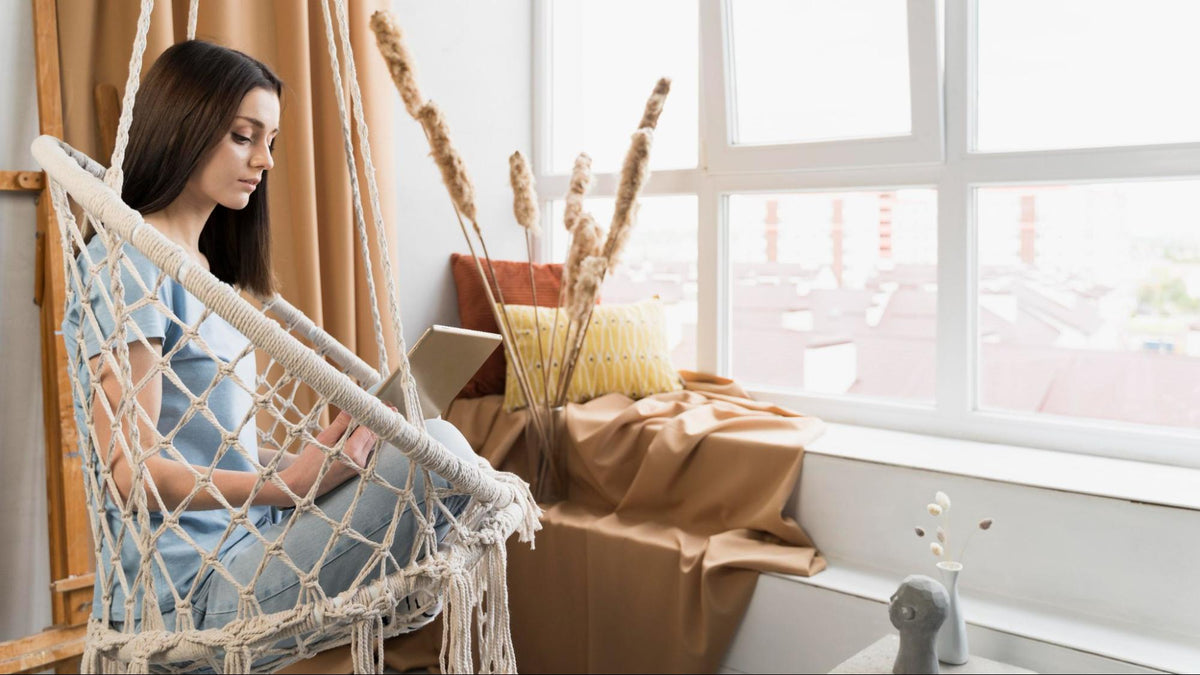 Boho jesienią – jak ocieplić wnętrze naturalnymi dodatkami