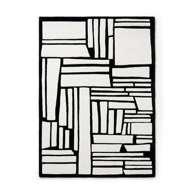 Sokkelo-vloerkleed voor de woonkamer met een hoekig grafisch patroon in klassieke stijl - vooraanzicht | Pillovely