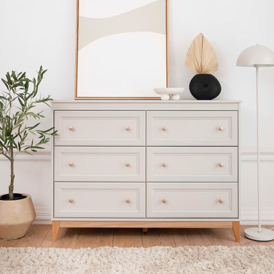 Commode Serena 136x100 à 6 tiroirs dans un style modern classic - dans un aménagement intérieur
