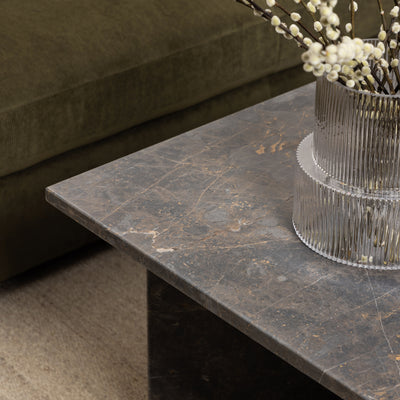 Plaris Coffee Table 140x42 cm, Elegant Style – in a room setting