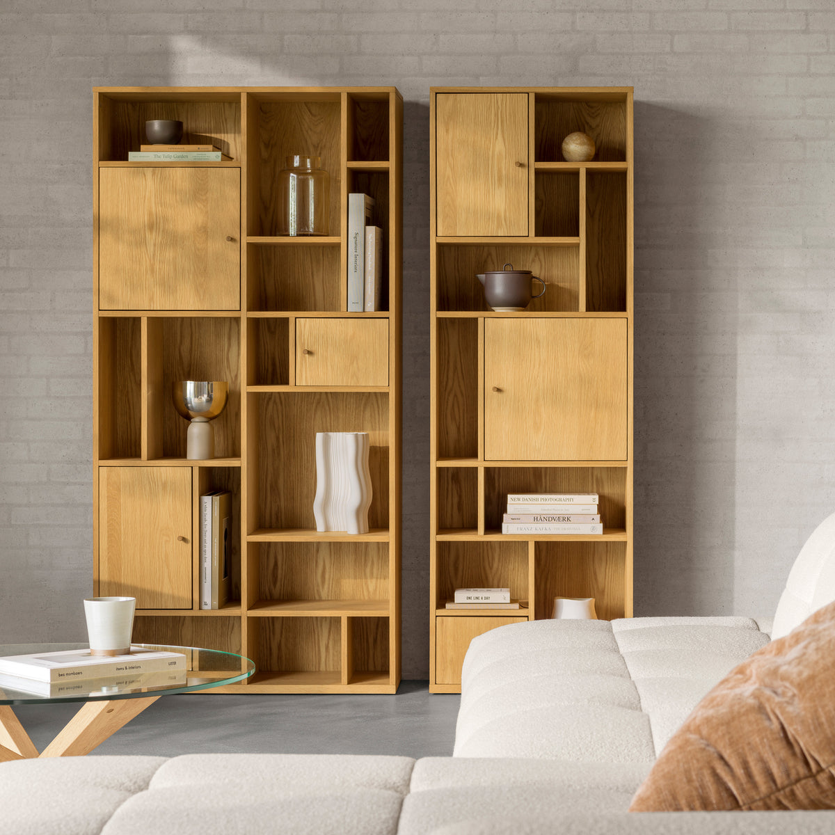 Asymo Bookcase for Living Room 90x180, Japandi Style – in a room setting
