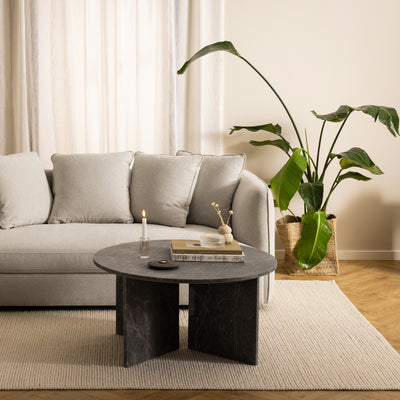 Plaris Round Coffee Table Ø90 cm, Elegant Style – in a room setting