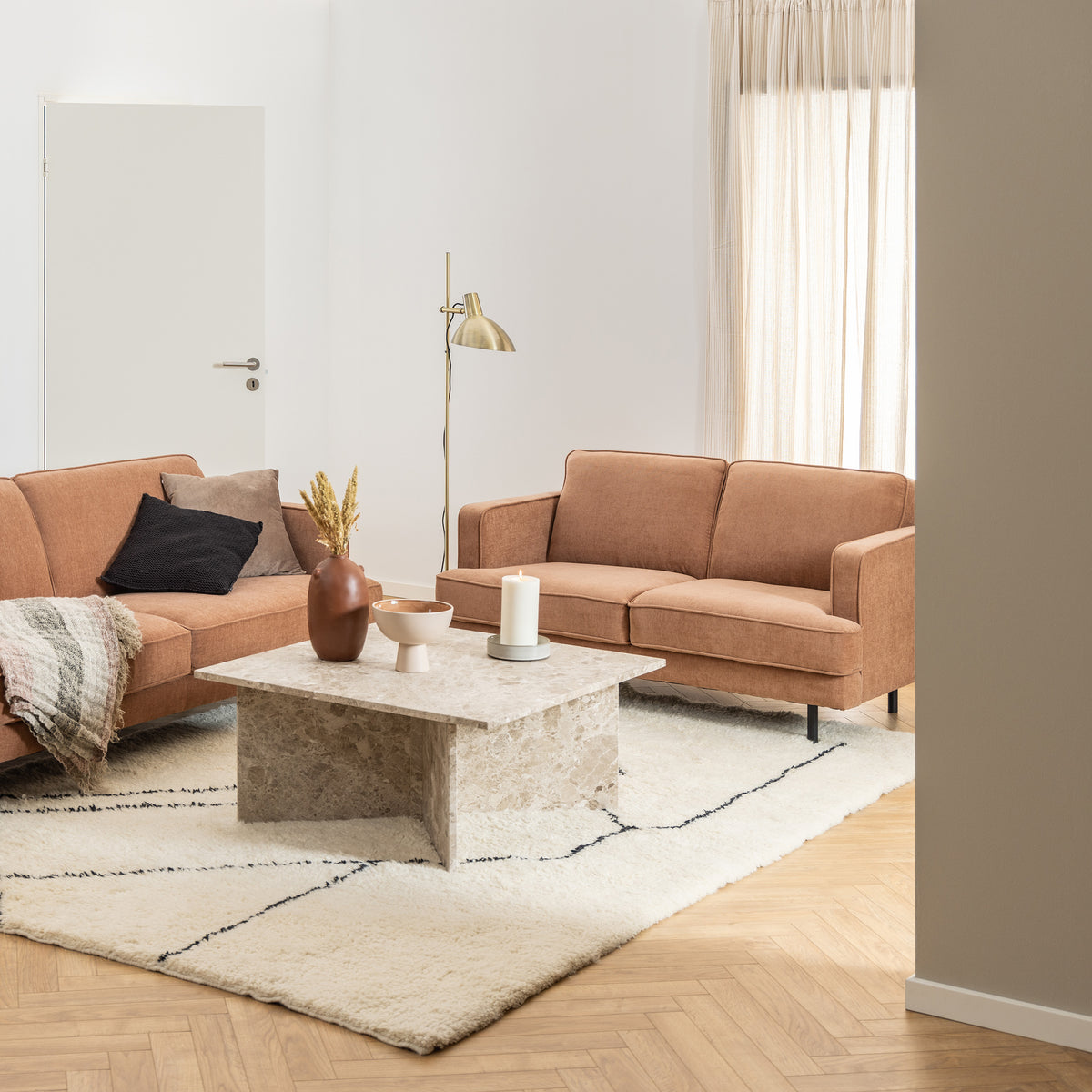 Plaris Coffee Table 90x42 cm, Elegant Style – in a room setting
