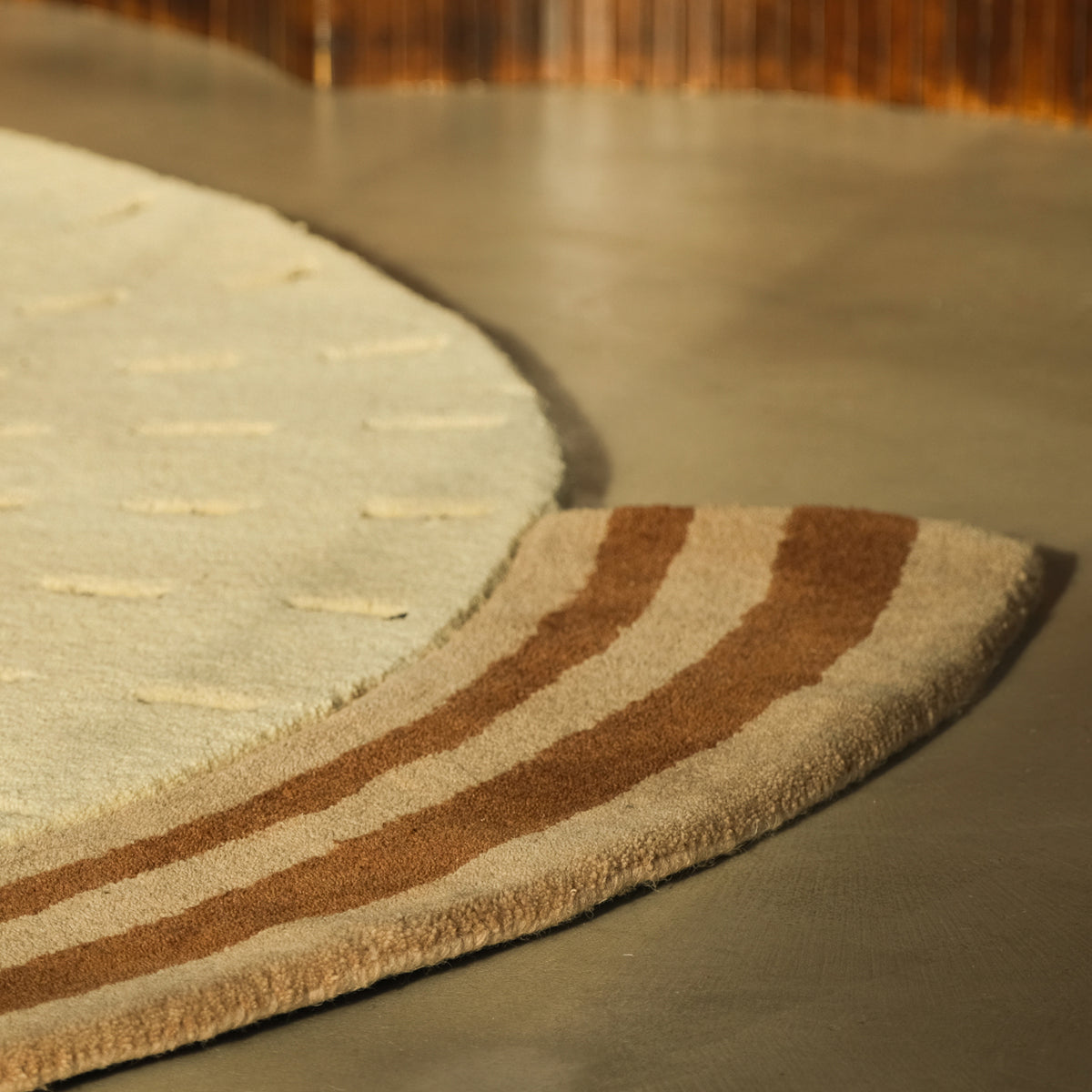Tapis rond Haabi à motif en éventail de style classique - photo 4