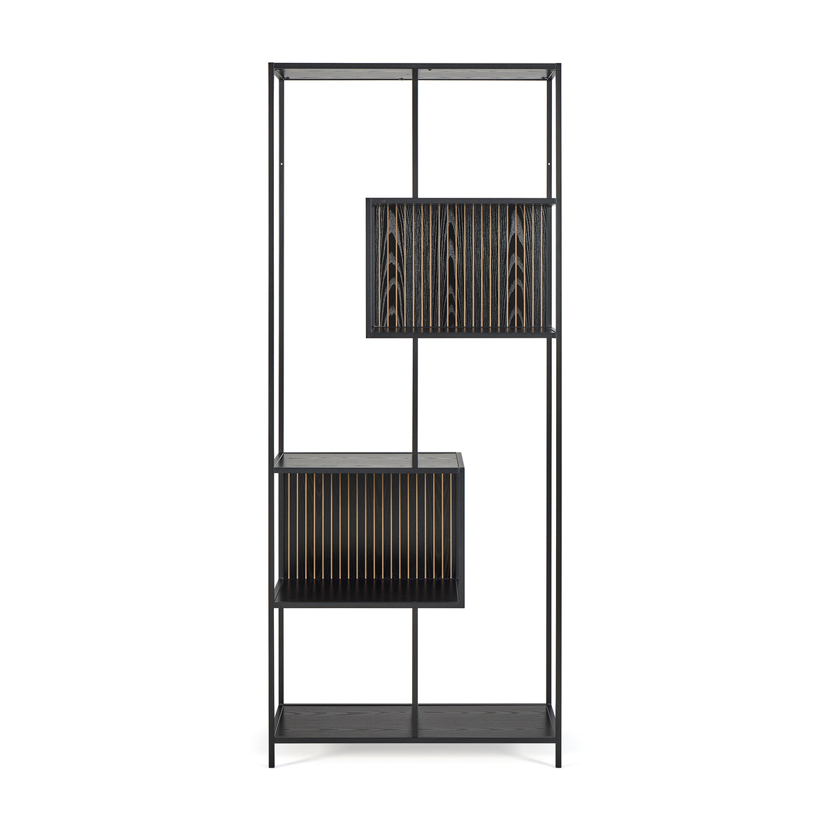 Étagère Skeleto 77 x 185, mélamine noire – vue de face sur cinq étagères et des compartiments décalés avec un fond à lamelles