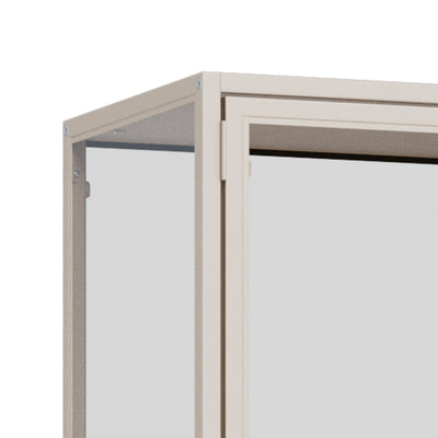 Vitrine Skeleto 77x186 grijze melamine – detail van de hoek van het frame en het scharnier van de deur met gehard glas
